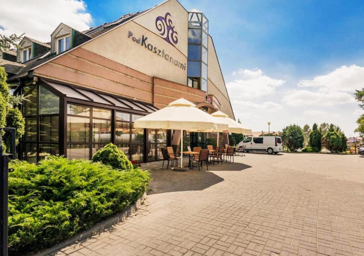 Hotel Pod Kasztanami Lublin Exterior photo